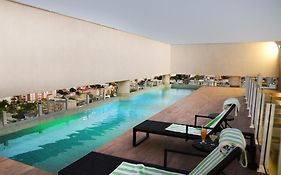 Dubai Suites